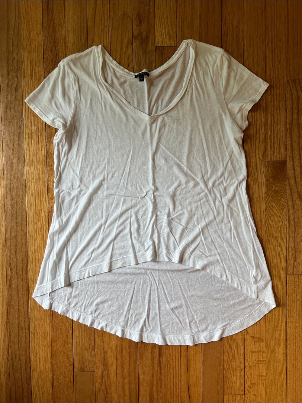 Express White V-Neck High-Low Short Sleeve Tee
